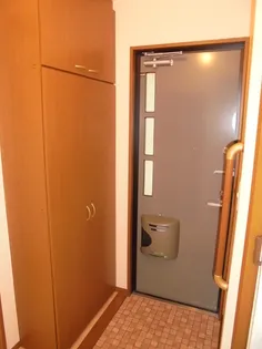 ファミール豊田【1階】の玄関