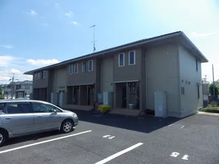 UNE CACHETTEの画像