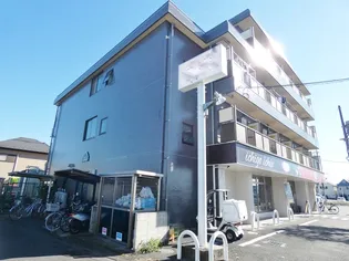 グラドゥアーレ【2階】の外観