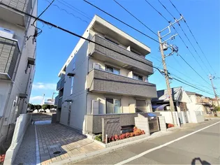 セジュール河辺の画像