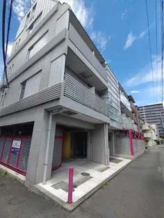 パークアベニューアイズ【203号室】の外観