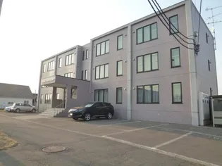 ラミアール弥生通【102号室】の外観