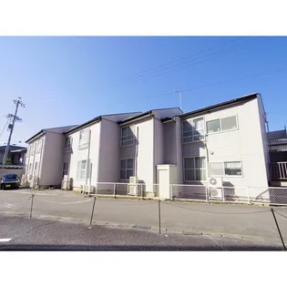 ファミーユ石堂【102号室】の外観