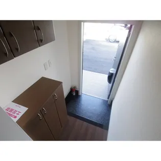 アトレヴィ【2階】の玄関