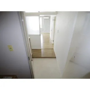 青木ビル【4F号室】の玄関