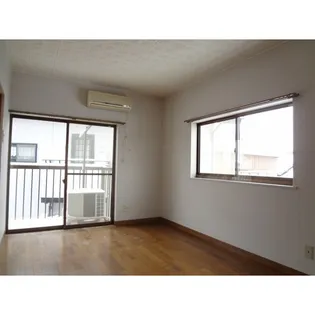 メゾン真島【101号室】の居間