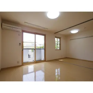 サンパティーク上田原A【102号室】の居間