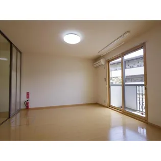 サンパティーク上田原A【102号室】の居間