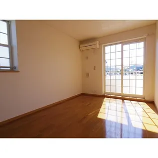 フリーデB【2階】の居間