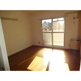 石芝イン・北【106号室】の居間