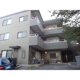 グランドハイツ白銀【1階】の外観