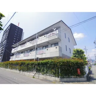 中御所グランバレー A【1階】の外観