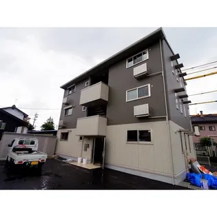 ピース【2階】の外観