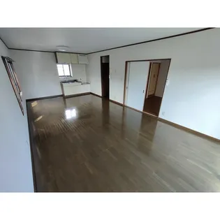 コーポK【102号室】の居間