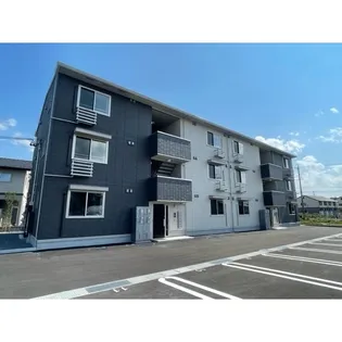 ファルコンベース若宮【1階】の外観