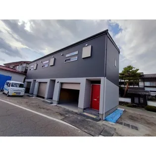 シンフォニック・ガレージ【101号室】の外観