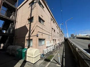 美吉野ハイツ【2階】の外観