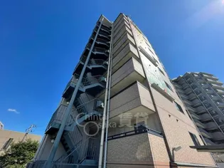 大阪府吹田市豊津町【マンション】の外観