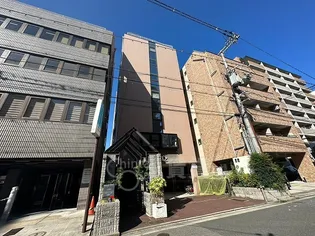 ファインクレスト江坂【6階】の外観