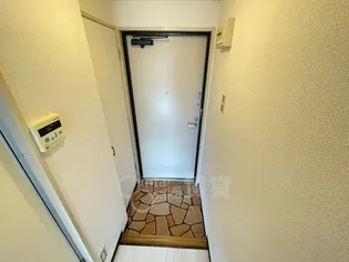 カームヒル箕面【2階】の玄関