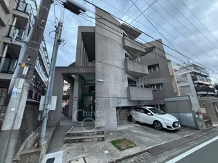 メゾン・ド・メトロ緑地公園【3階】の外観