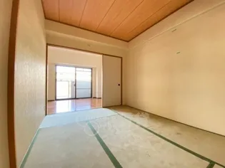 プレステージ上山手【4階】の寝室