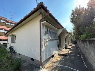 大阪府箕面市瀬川2丁目【テラスハウス】の外観