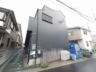 クラブメゾン川西中央【1階】の外観