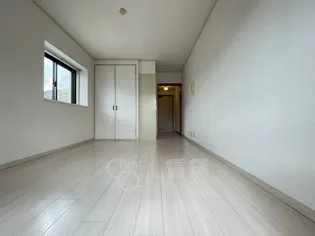 カームヒル箕面【4階】の居間