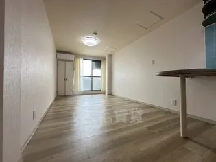 ゼクシブ池田綾羽【3階】の居間