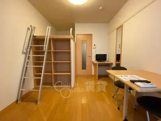 レオパレス南高浜【3階】の居間