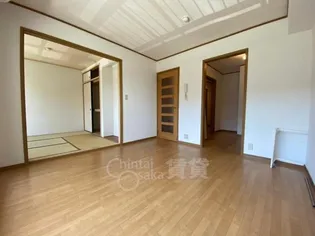 エーデル雲雀丘 二番館【2階】の居間