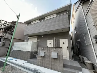 ピアット【1階】の外観