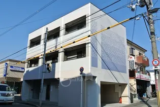 アマントリビエール鉢塚【3階】の外観