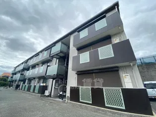 ロイヤルクイーンズパーク池田【2階】の外観