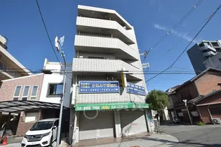 メゾン ラ フォレの画像