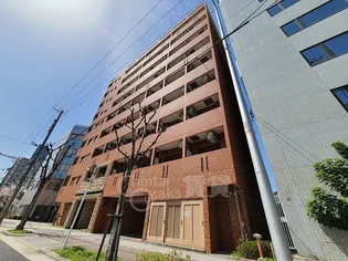 プレサンスセンターコア大阪【2階】の外観