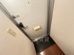 パルク【2階】の玄関