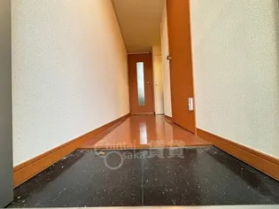 パルク【2階】の玄関