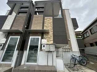 大阪府池田市空港1丁目【アパート】の外観