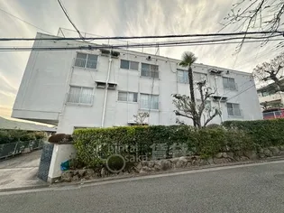 マンション雲雀丘【2階】の外観