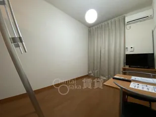 レオパレスフォレスト【2階】の寝室