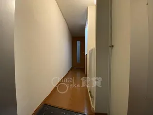 レオパレスフォレスト【2階】の玄関