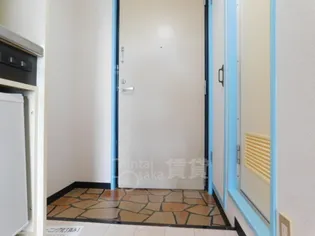 カームヒル箕面【1階】の玄関