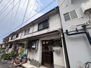 大阪府茨木市中津町【一戸建】の外観