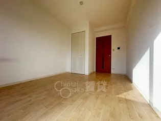 クローヴェーサウスタカハマ【4階】の居間