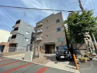 パインウィンド千里山【1階】の外観