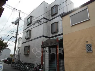 大阪府茨木市中村町【アパート】の外観