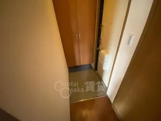 メイプルコート【2階】の玄関