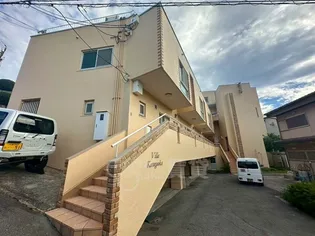 ヴィラ春日丘【2階】の外観